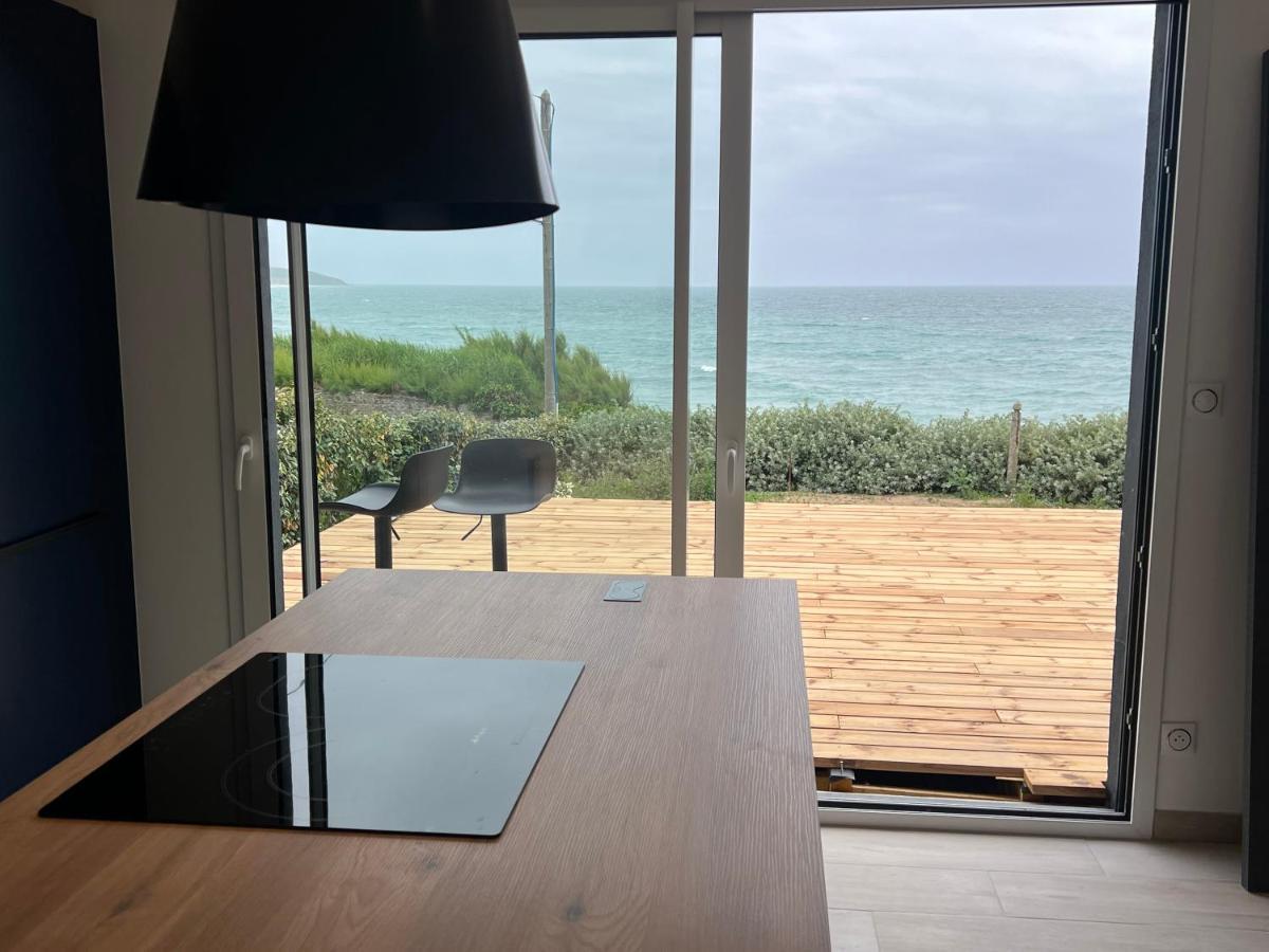 Le Bruit Des Vagues Villa Les Pieux Exteriör bild