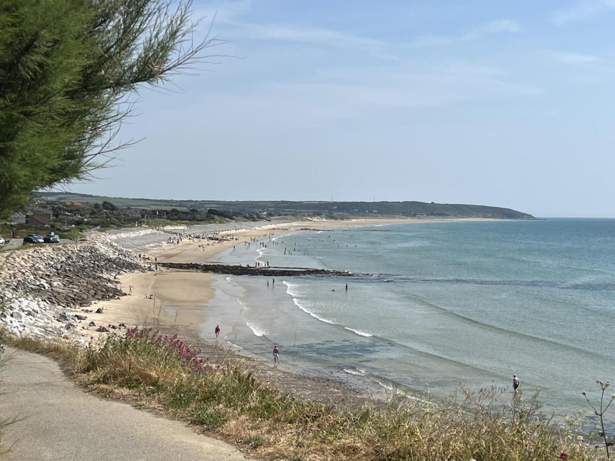 Le Bruit Des Vagues Villa Les Pieux Exteriör bild